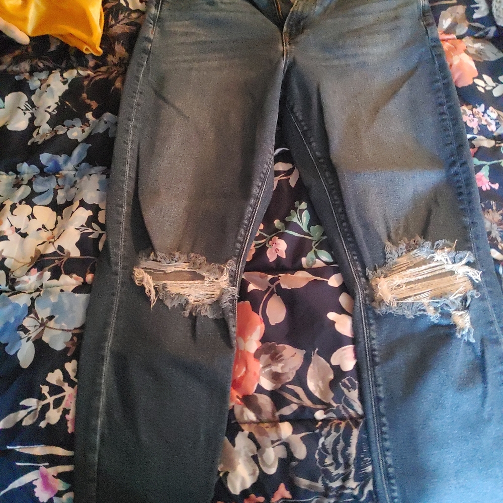 American Eagle Mom jeans